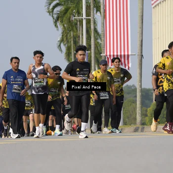 Runner Photo 6475385