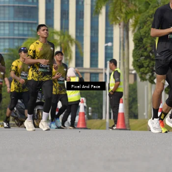 Runner Photo 6475402