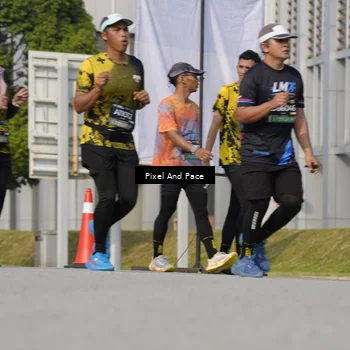 Runner Photo 6475432