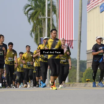 Runner Photo 6475473
