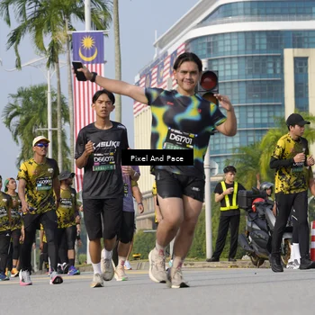 Runner Photo 6475569