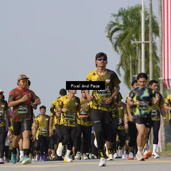 Runner Photo 6475615