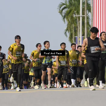 Runner Photo 6475623