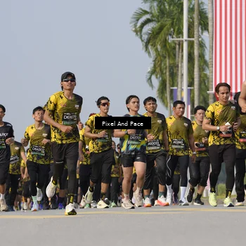 Runner Photo 6475649