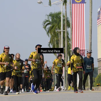 Runner Photo 6475711
