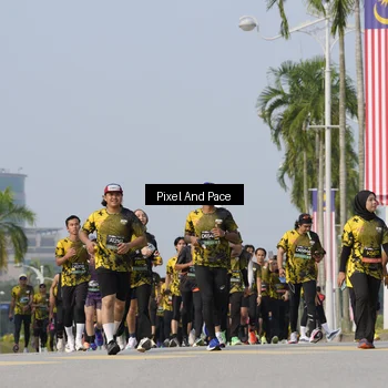 Runner Photo 6475719