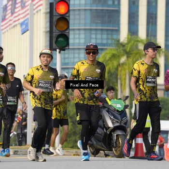 Runner Photo 6475815