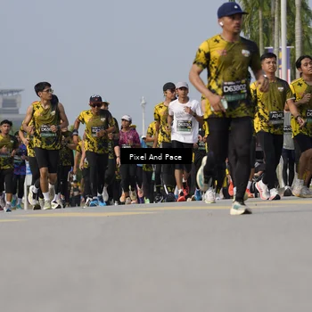 Runner Photo 6475847