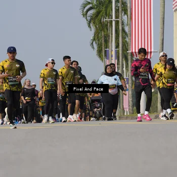 Runner Photo 6475857