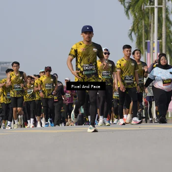 Runner Photo 6475858