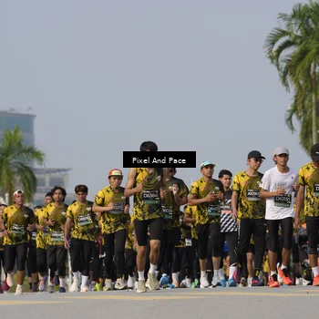Runner Photo 6475859