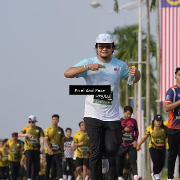 Runner Photo 6475873