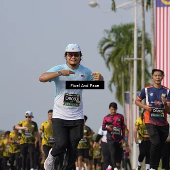 Runner Photo 6475876