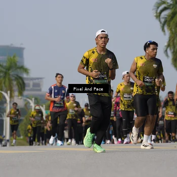 Runner Photo 6475887
