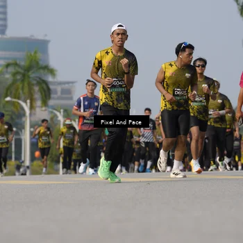 Runner Photo 6475908