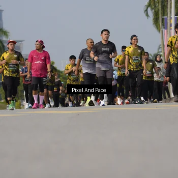Runner Photo 6475925