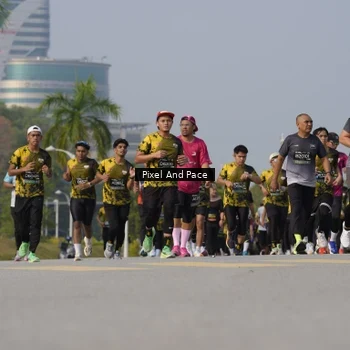 Runner Photo 6475935