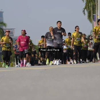 Runner Photo 6475937