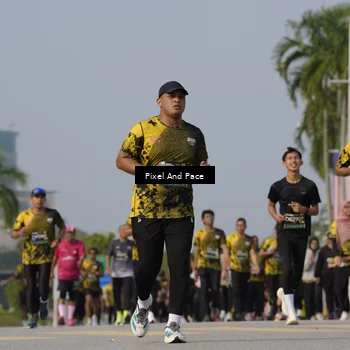 Runner Photo 6475980