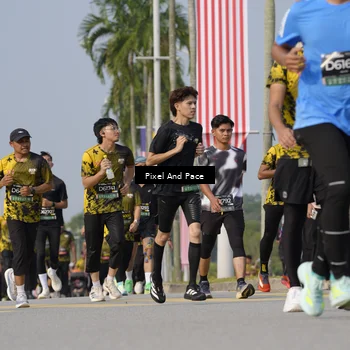 Runner Photo 6475981