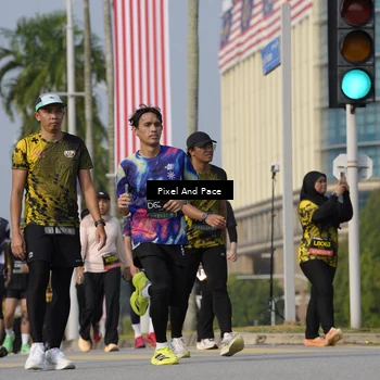 Runner Photo 6476003