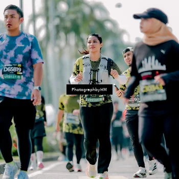 Runner Photo 6476022