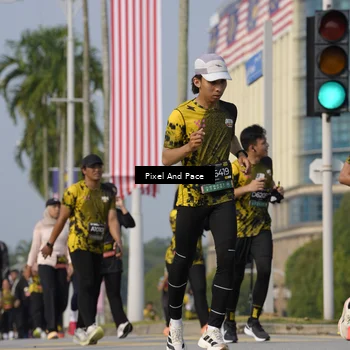 Runner Photo 6476030