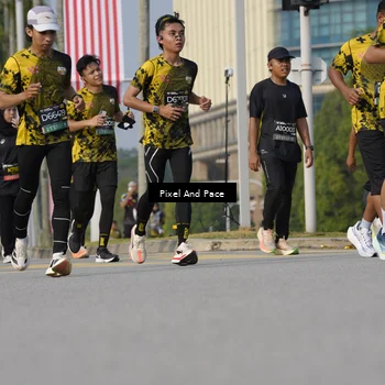 Runner Photo 6476035