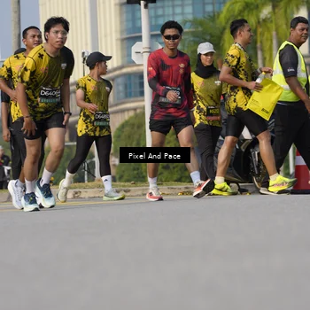 Runner Photo 6476040