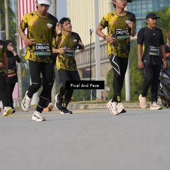 Runner Photo 6476067