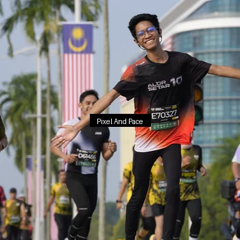 Runner Photo 6476115