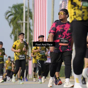 Runner Photo 6476118