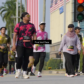 Runner Photo 6476151