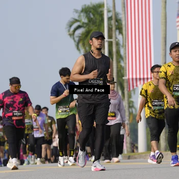 Runner Photo 6476178
