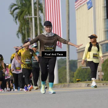 Runner Photo 6476218