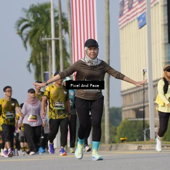 Runner Photo 6476225