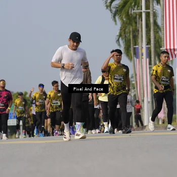 Runner Photo 6476238