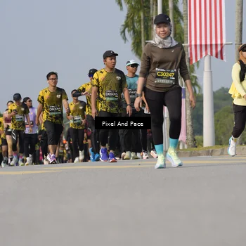 Runner Photo 6476242