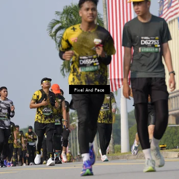Runner Photo 6476251