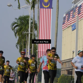 Runner Photo 6476269