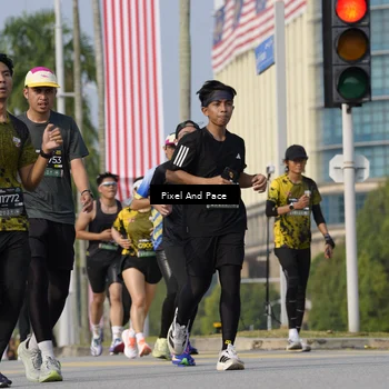 Runner Photo 6476274