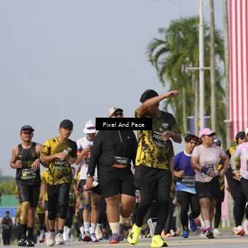 Runner Photo 6476279