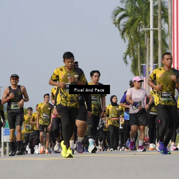 Runner Photo 6476281