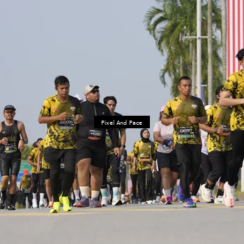 Runner Photo 6476292
