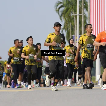 Runner Photo 6476308