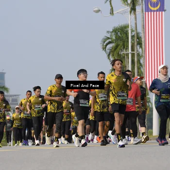Runner Photo 6476316