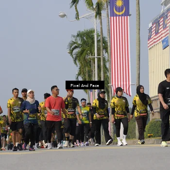 Runner Photo 6476337