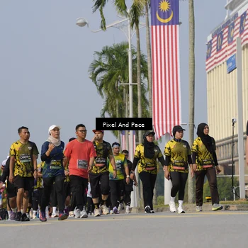 Runner Photo 6476355