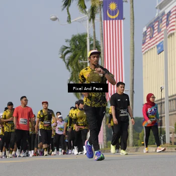 Runner Photo 6476358