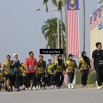 Runner Photo 6476367